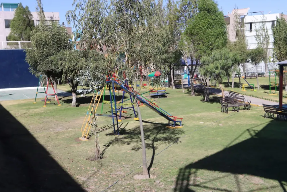 F958C481-882B-485D-9D6B-A6B8704B4269