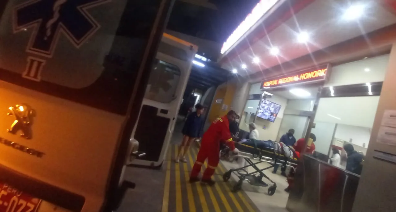 JOVEN ES IMPACTADO POR AUTO