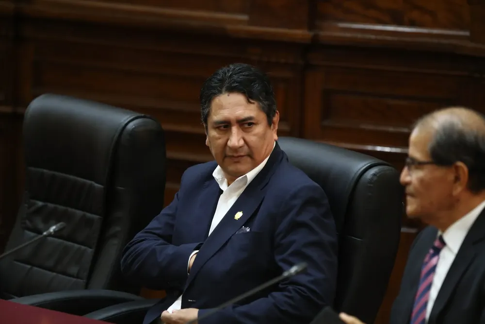 valaimdir-cerron-scaled