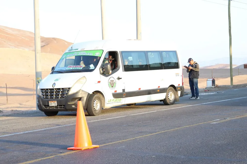 Multan con 5 mil soles a 14 transportistas informales