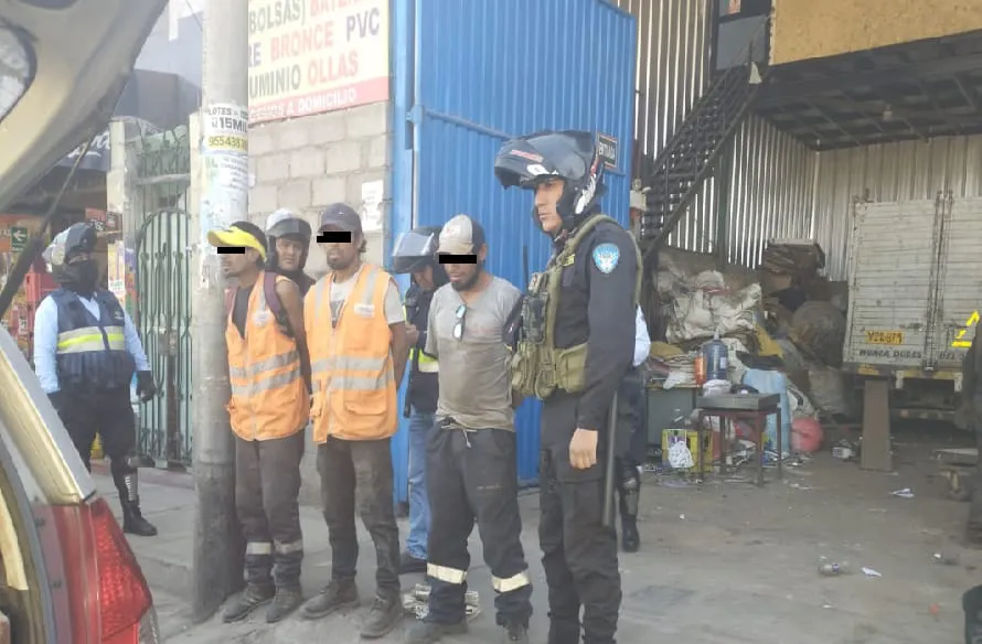 POLICÍAS DESARTICULAN BANDA LOS LOCOS DEL FIERRO