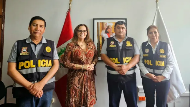 standard_898118-cancilleria-arequipa-y-policia-nacional-del-peru-se-reunen-para-tratar-problematica-migratoria-en-la-region
