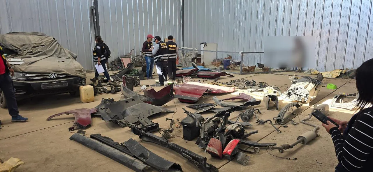 Intervienen almacén donde se desmantelarían vehículos