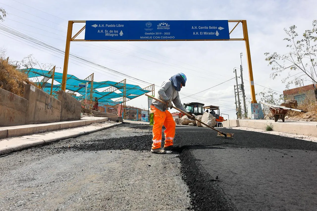 Obra de mejoramiento vial en Mariano Melgar tiene un 69% de avance físico