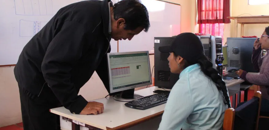 UNSA inicia convocatoria para cursos gratuitos. Está dirigido para personas de escasos recursos