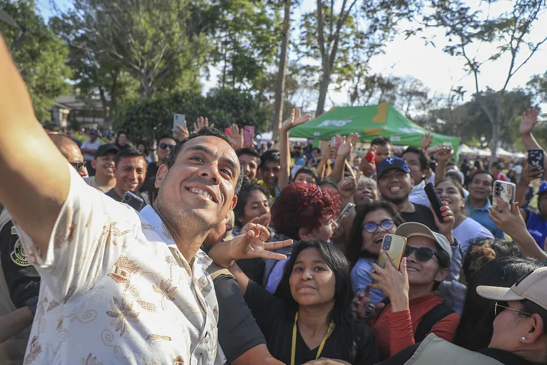 54955127972_b48563f399_c