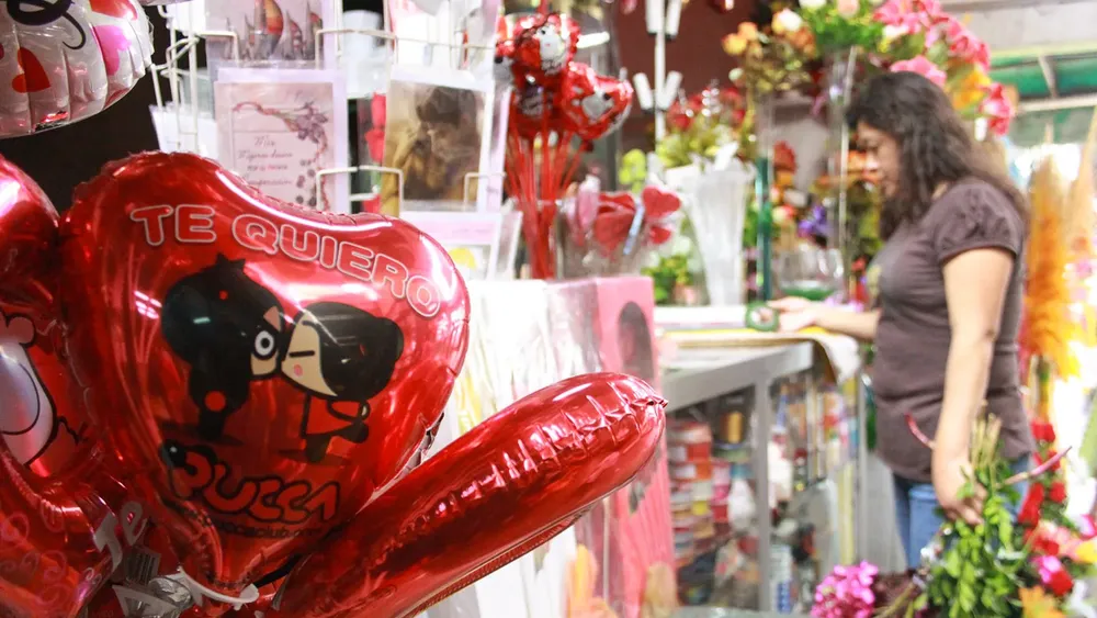 web-1920x1080-compras-en-san-valentin-1-abre-1