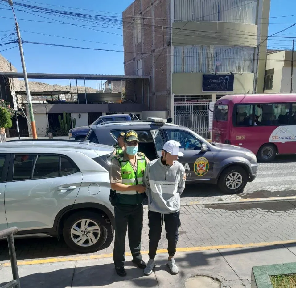 DETENIDO POR ROBO DE CELULAR EN HUNTER