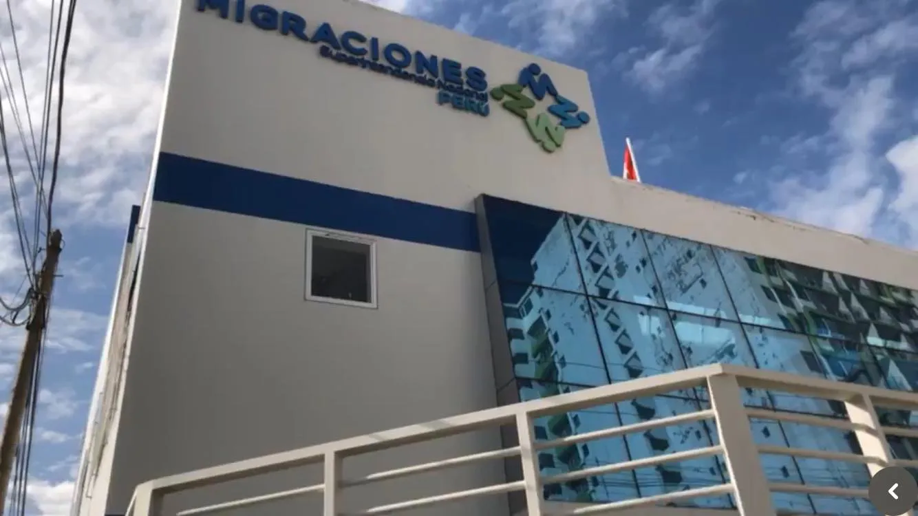 Allanan migraciones por banda que tramitaría permisos irregulares para extranjeros en Huancayo