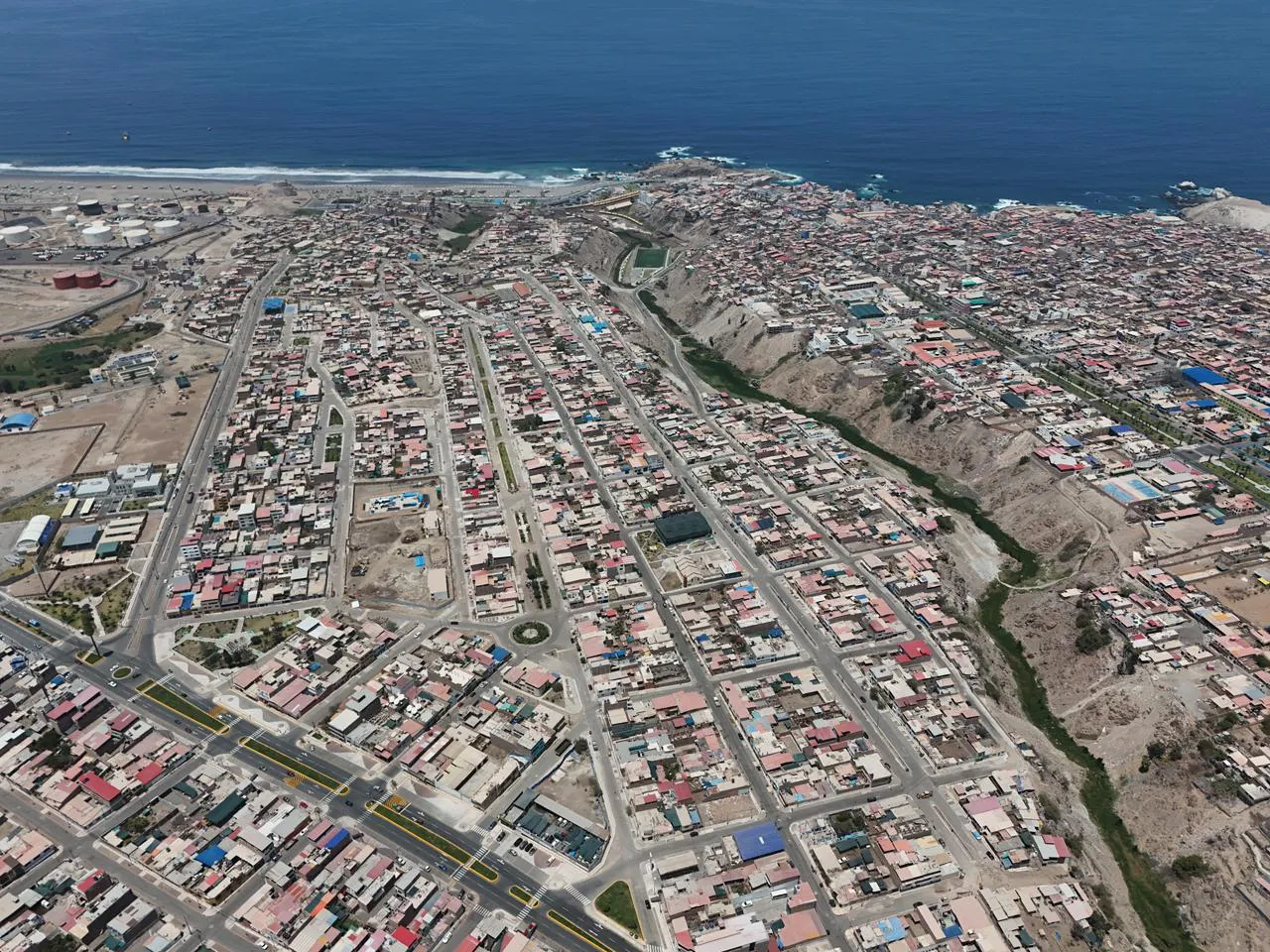Construcción de vías en Mollendo registra el 70% de avance físico