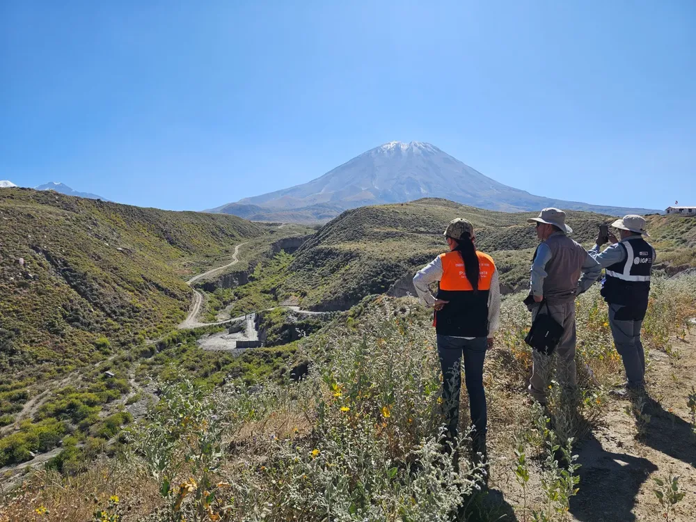 1ec51126-6809-48c4-9816-5209537af002